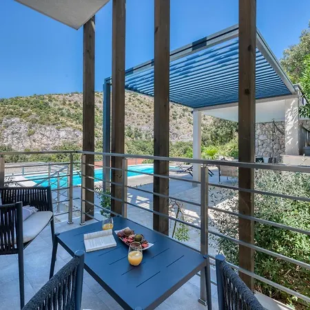 Agave Villa