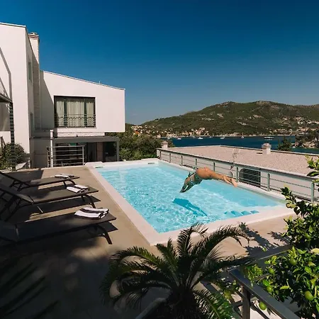 Agave Villa *